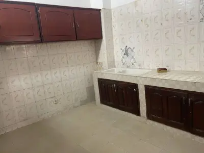 ✨ À LOUER – VILLA DUPLEX DE STANDING 9 PIÈCES À COCODY 2 PLATEAUX – CITÉ VERSANT ✨