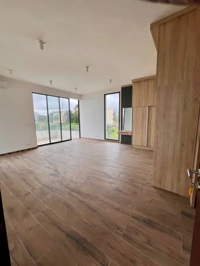 À LOUER | VILLA TRIPLEX F6 HAUT STANDING | COCODY RIVIERA GOLF 1