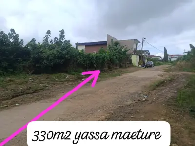330 m2 disponible à yassa maetur 