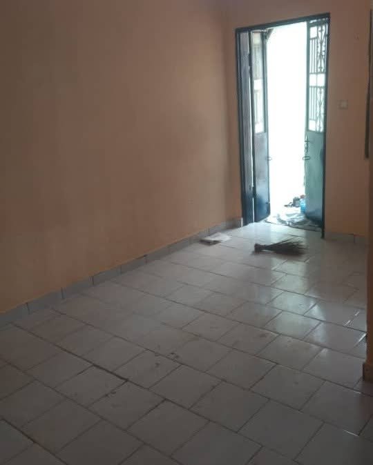 studio moderne à louer à mimboman 