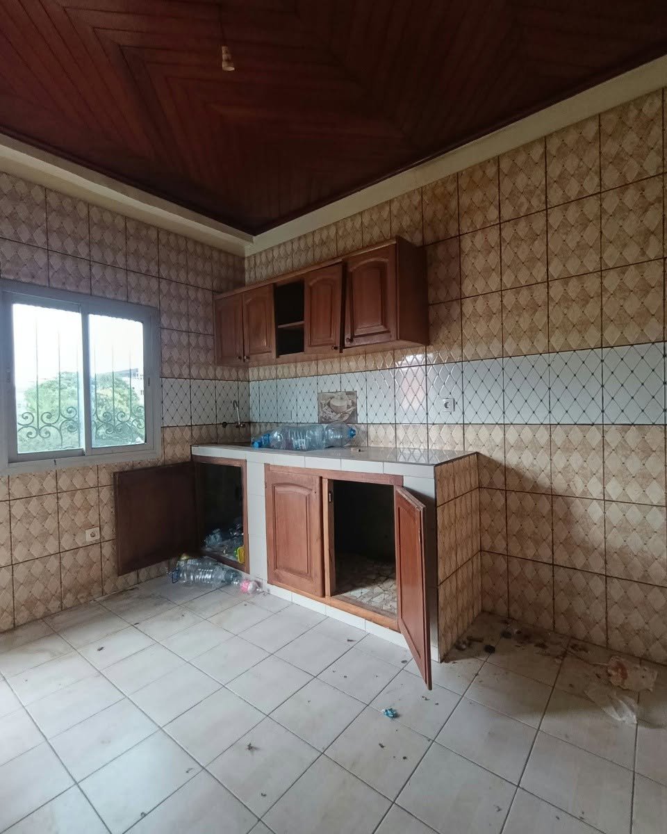 appartement à louer à odza terminus 