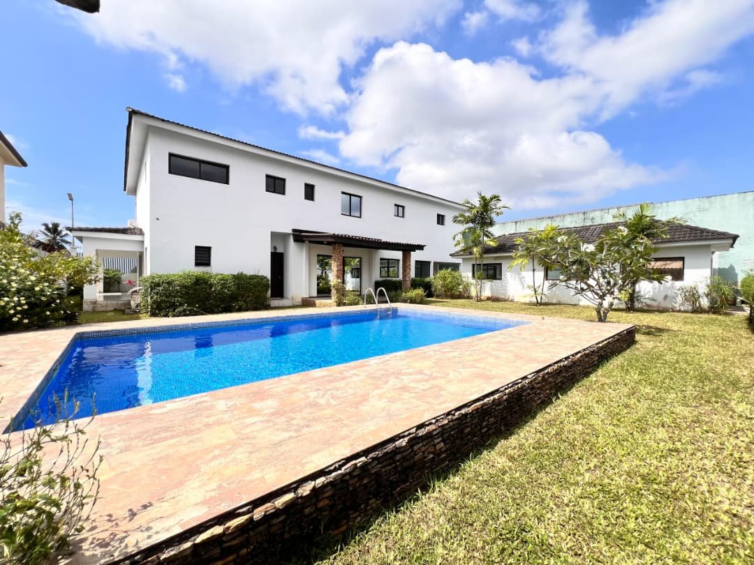 DUPLEX DE 06 PIECES EN LOCATION - COCODY RIVIERA BEACH