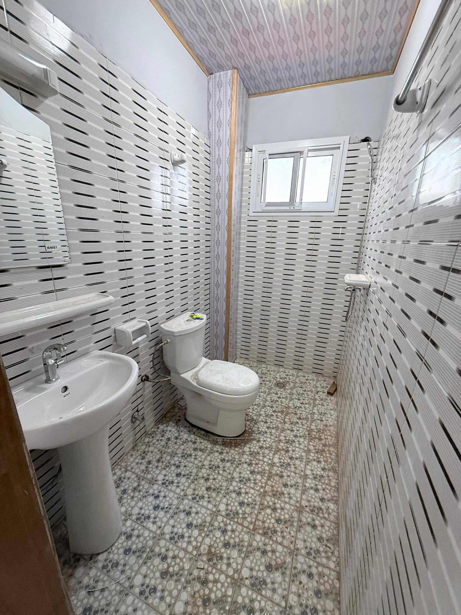 appartement neuf à louer à nkolfoulou 