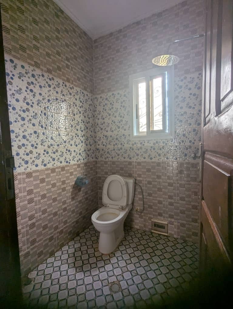 Magnifique Appartement avec parking, forage, prépayé à Nkolfoulou Yaoundé. 