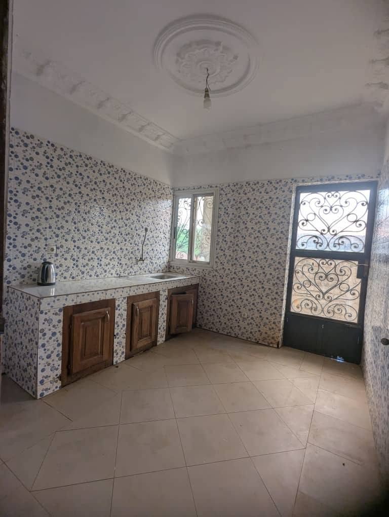 Magnifique Appartement avec parking, forage, prépayé à Nkolfoulou Yaoundé. 