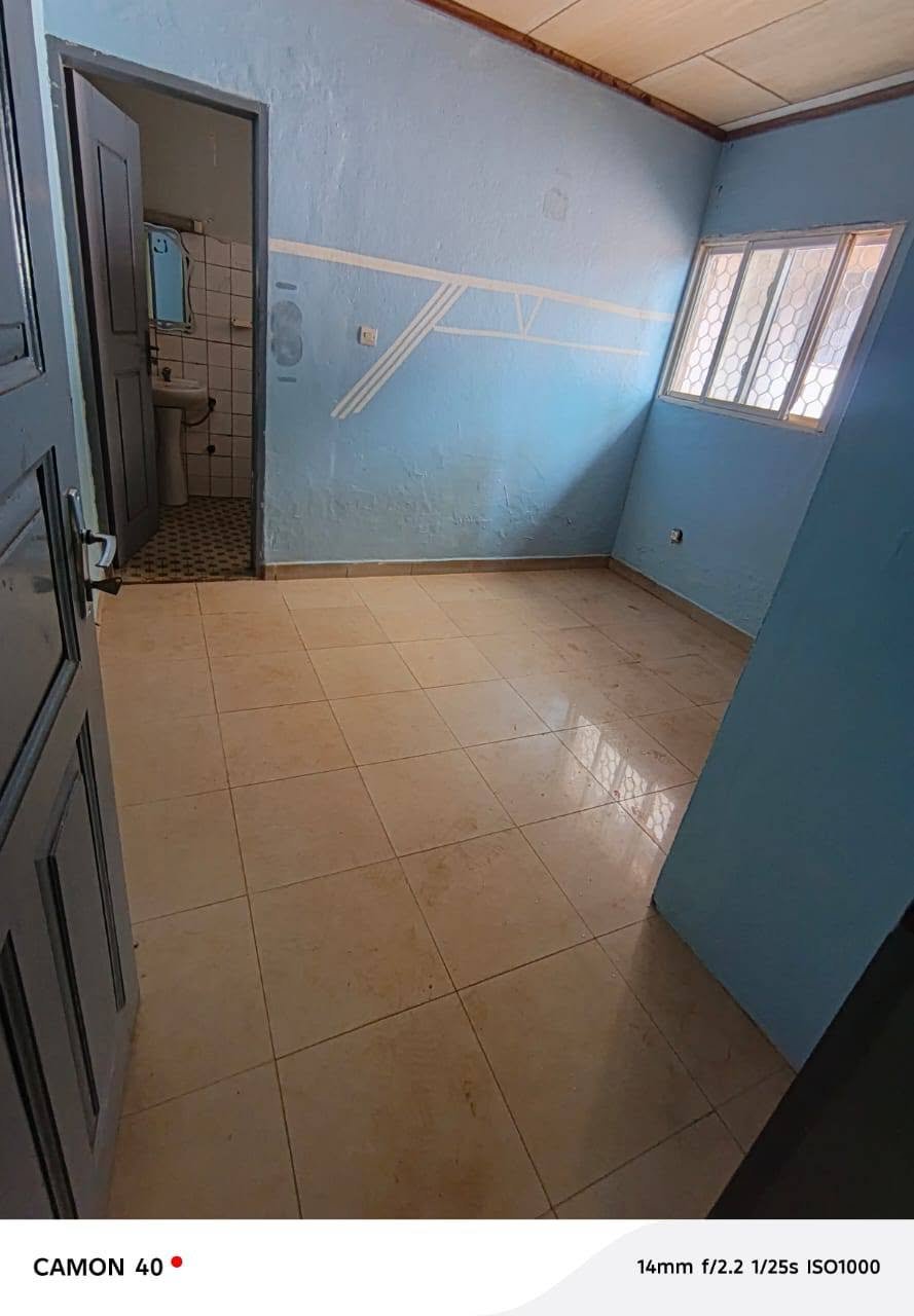 villa à louer à nkolfoulou 