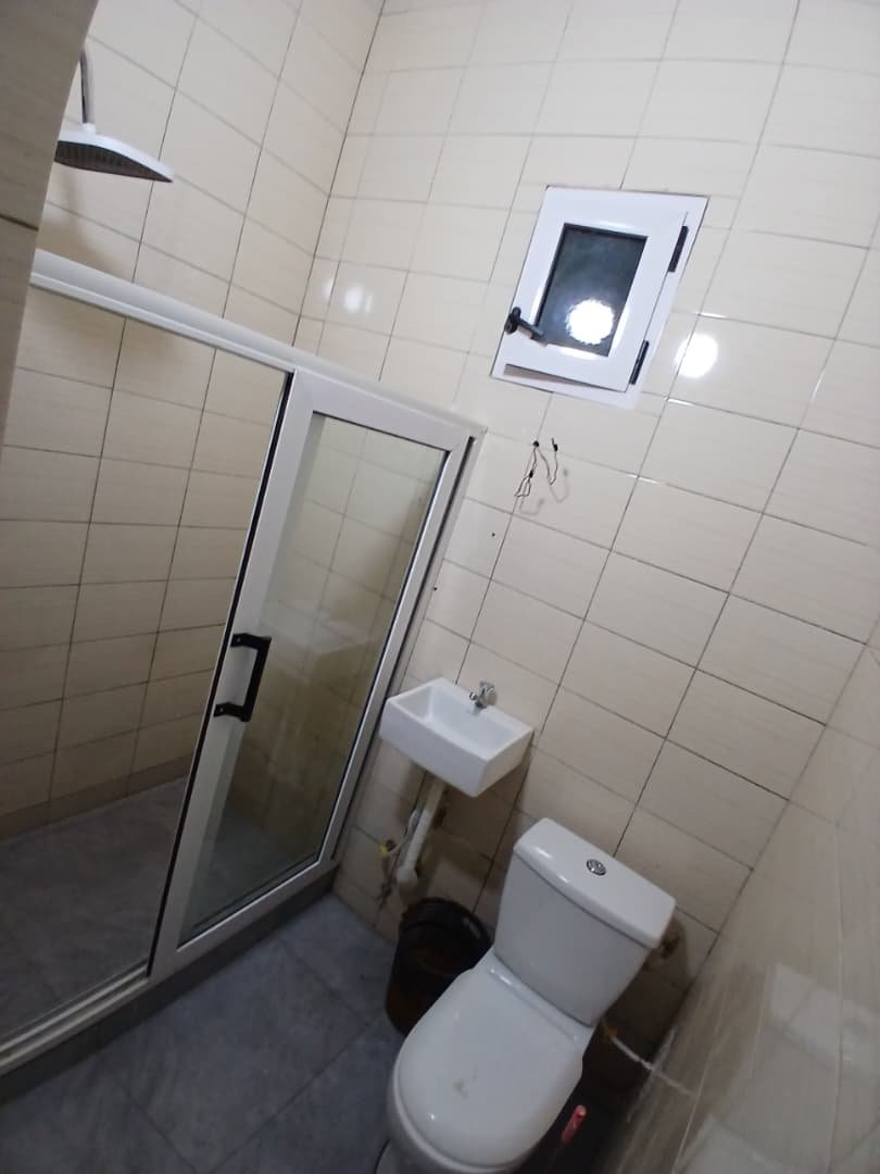 Appartements meublés scindé en cour unique à louer à hedzranawoe 