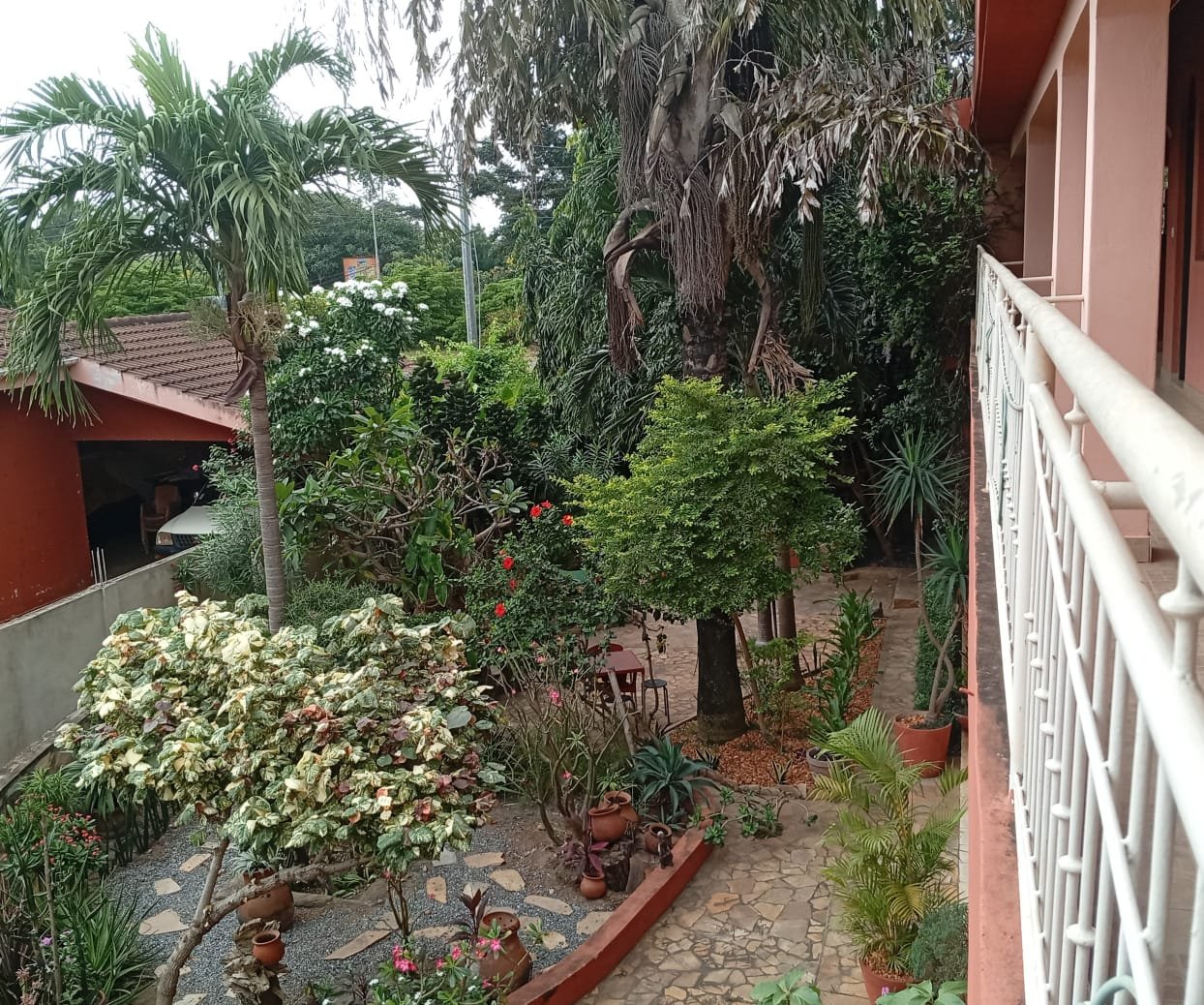 Villa à vendre au bord du goudron à Agoè Cacaveli 