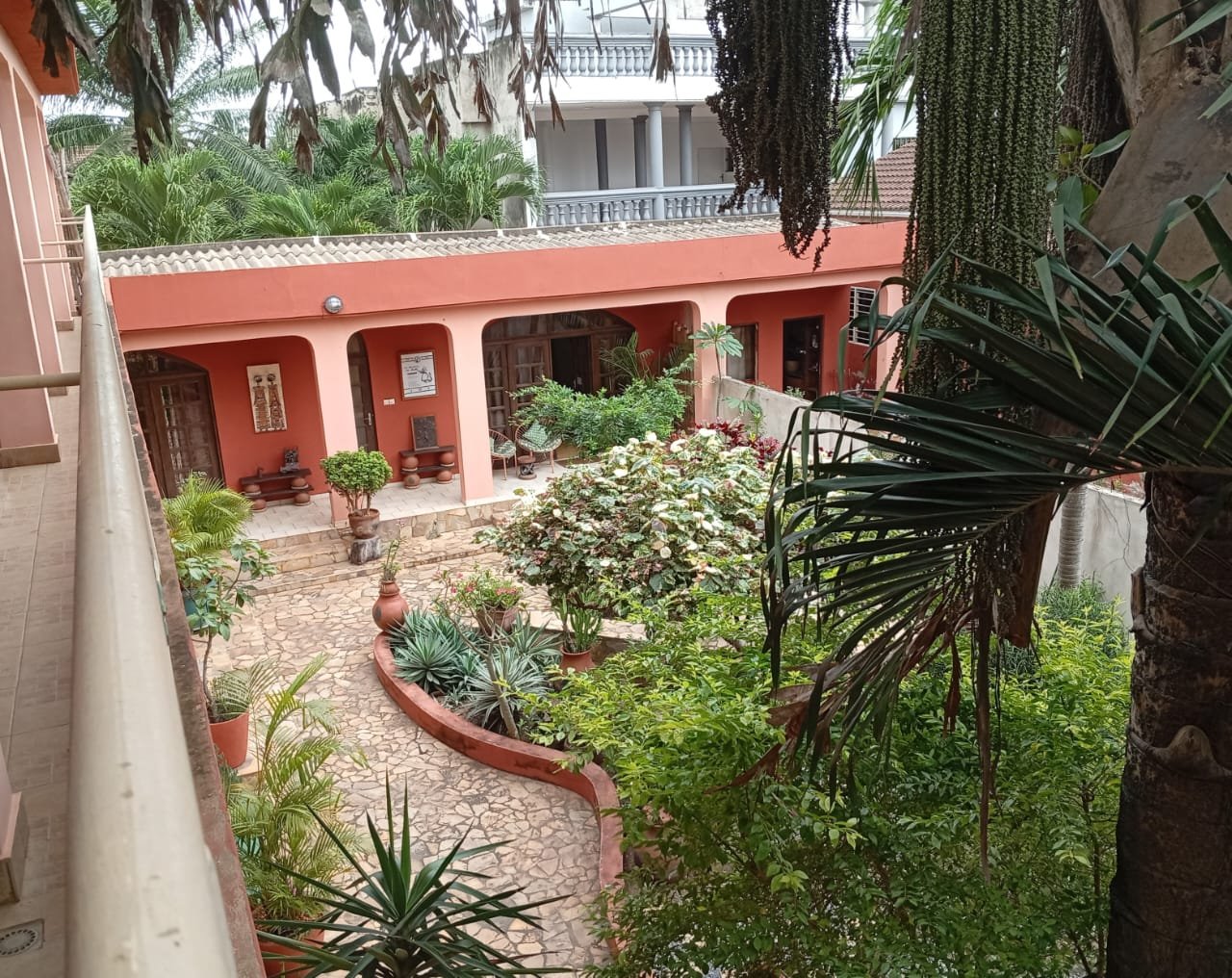 Villa à vendre au bord du goudron à Agoè Cacaveli 