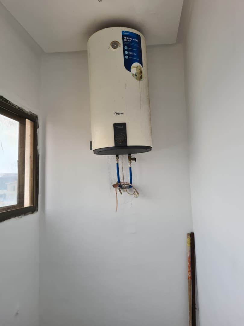 APPARTEMENT 3 PIECES A ANGRE CHU