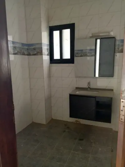 VENTE VILLA DUPLEX 5 PIECES A ANGRE DJOROBITE