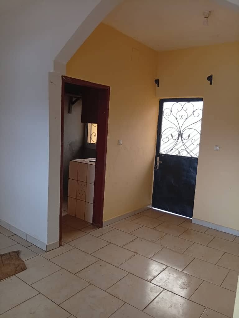 Appartement a nkoabang 