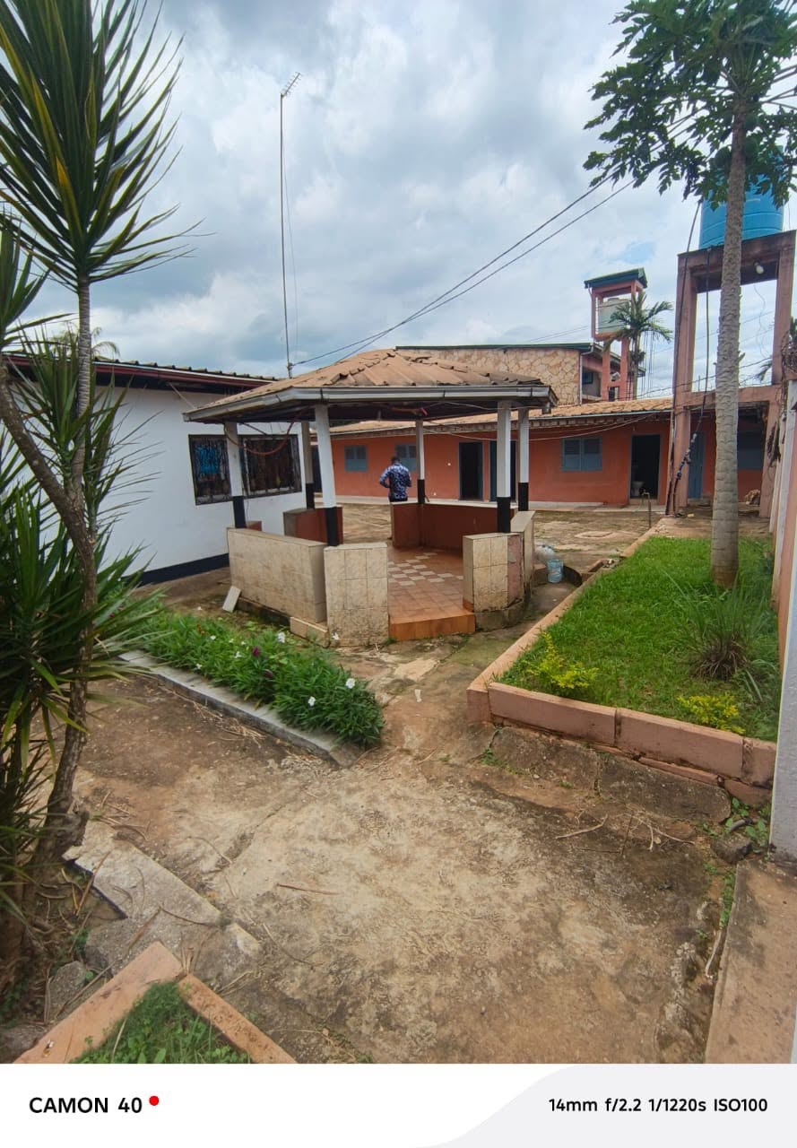 villa spacieuse à mendong 