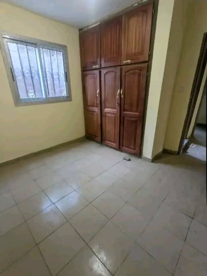 studio moderne à odza