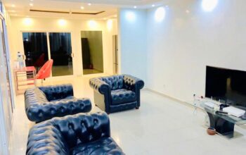 Villa r+1 meublée à louer à Dakar